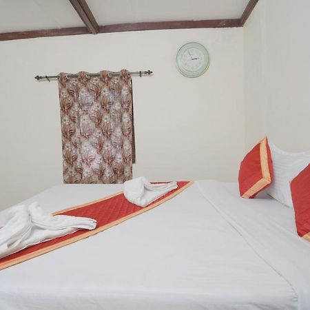 Amuthu Residency Hotel Ooty Exterior foto