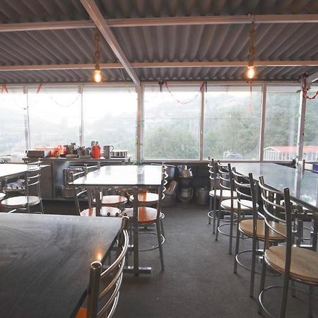 Amuthu Residency Hotel Ooty Exterior foto
