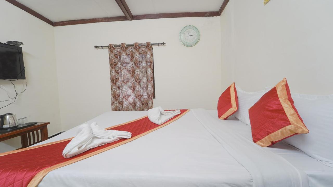 Amuthu Residency Hotel Ooty Exterior foto