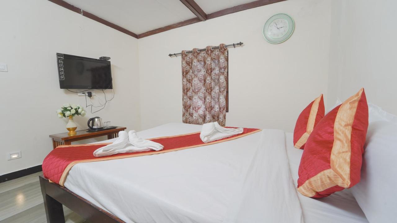 Amuthu Residency Hotel Ooty Exterior foto
