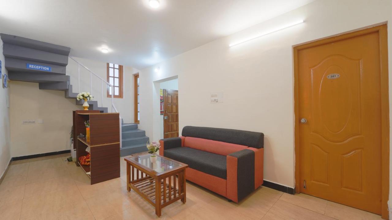 Amuthu Residency Hotel Ooty Exterior foto