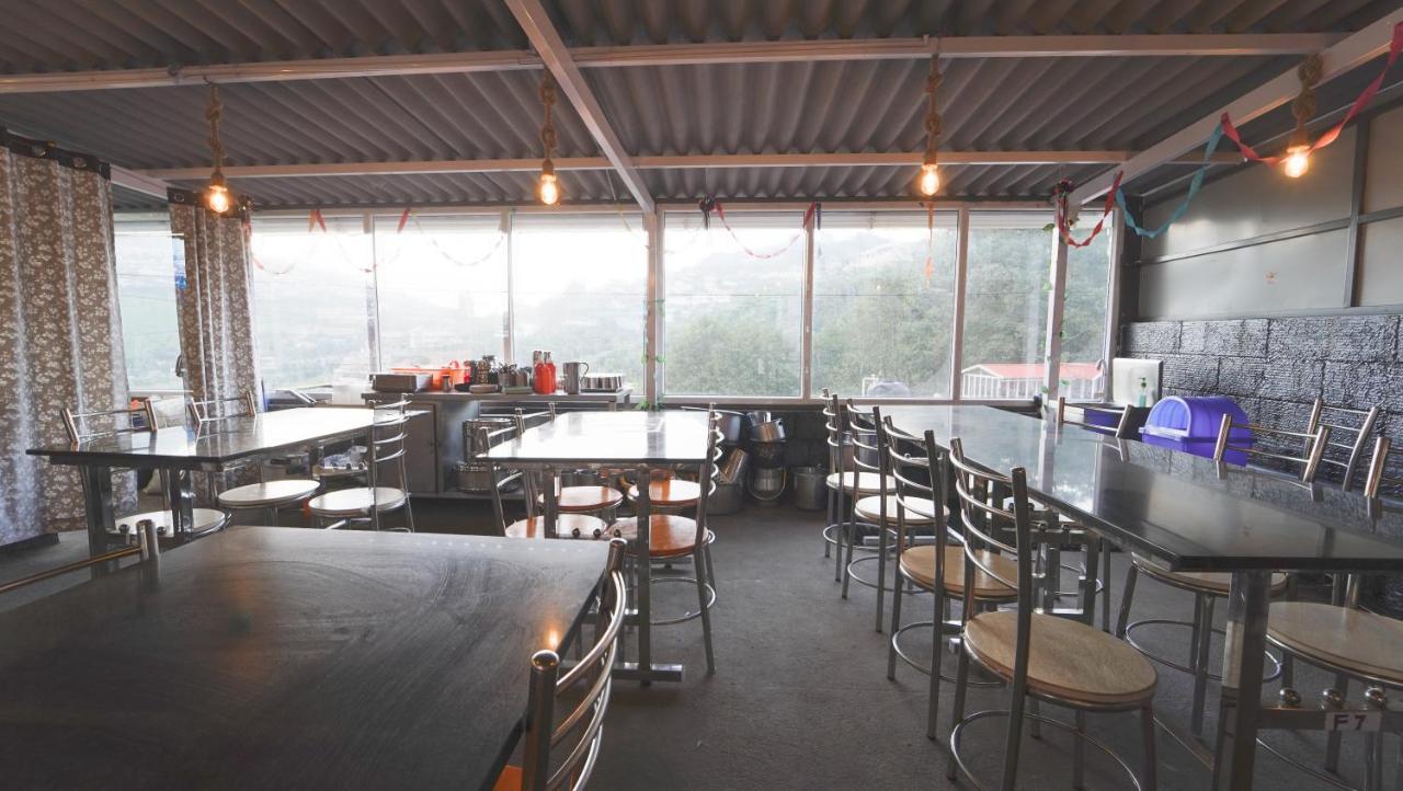 Amuthu Residency Hotel Ooty Exterior foto