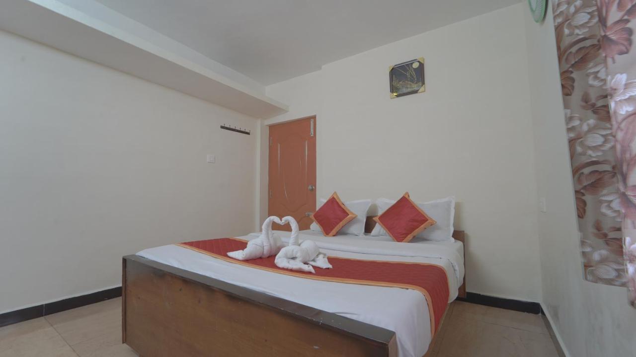 Amuthu Residency Hotel Ooty Exterior foto