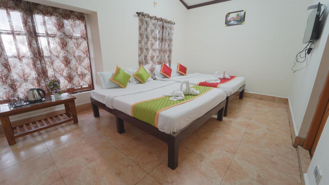 Amuthu Residency Hotel Ooty Exterior foto