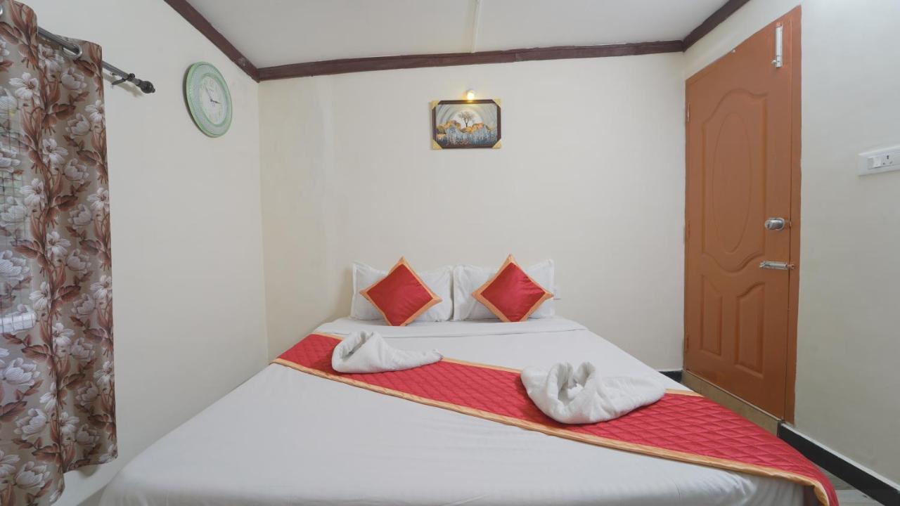 Amuthu Residency Hotel Ooty Exterior foto